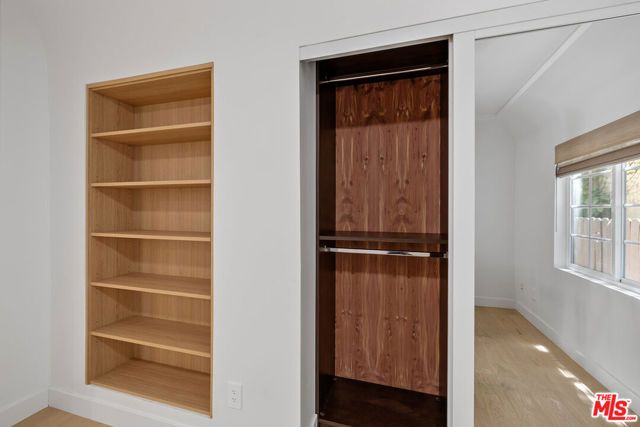 837 Westmount Drive, West Hollywood, CA 90069