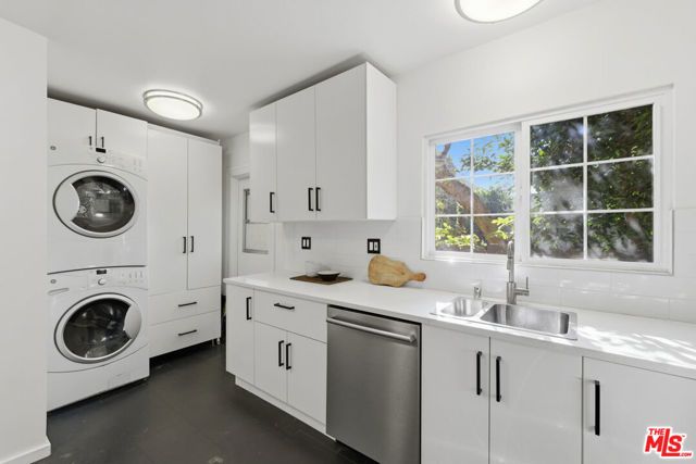 837 Westmount Drive, West Hollywood, CA 90069