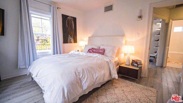 837 Westmount Drive, West Hollywood, CA 90069
