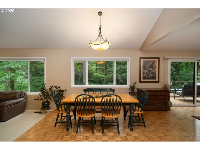 3130 WESTVIEW Ct, Lake Oswego, OR 97034