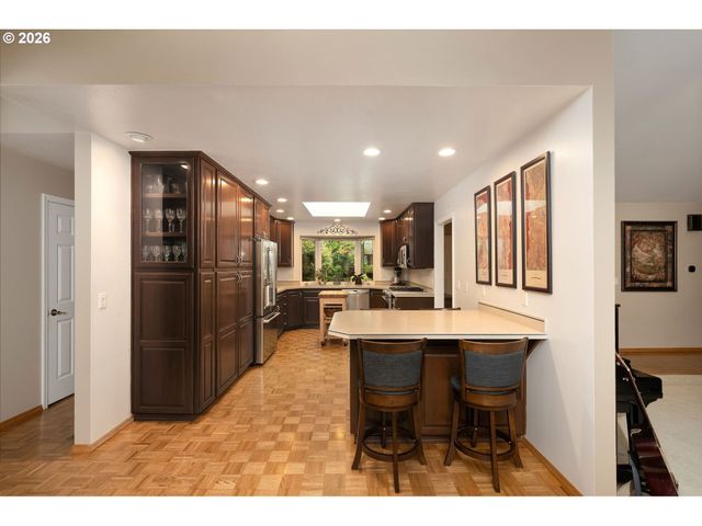 3130 WESTVIEW Ct, Lake Oswego, OR 97034