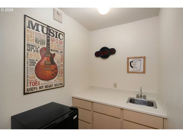3130 WESTVIEW Ct, Lake Oswego, OR 97034