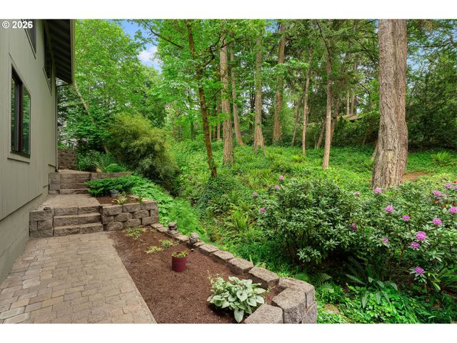 3130 WESTVIEW Ct, Lake Oswego, OR 97034