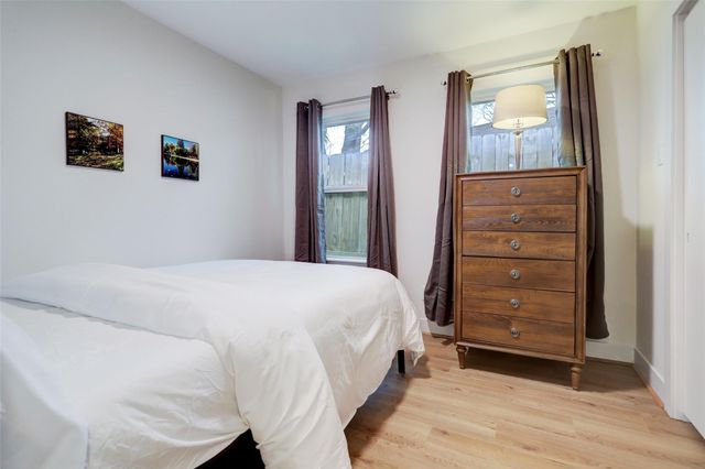 4009 Woodshire Street, Houston, TX 77025