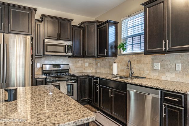150 Michie Place, Aberdeen, NC 28315
