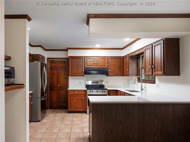 115 RIDGEWOOD FOREST Road, St Albans, WV 25177