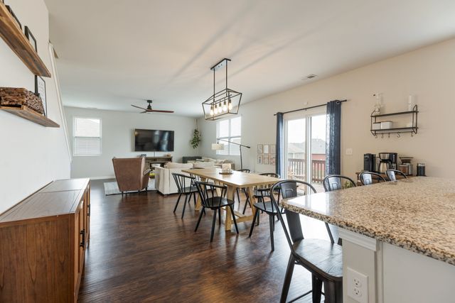 905 Aberdeen Ct, Columbia, TN 38401