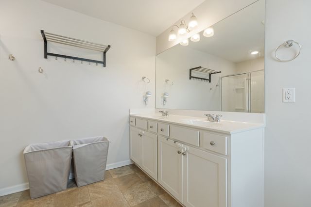 905 Aberdeen Ct, Columbia, TN 38401