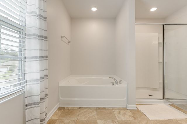 905 Aberdeen Ct, Columbia, TN 38401