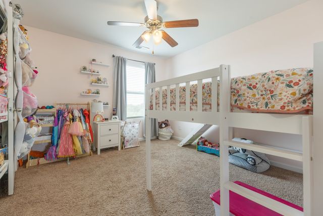 905 Aberdeen Ct, Columbia, TN 38401