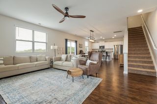 905 Aberdeen Ct, Columbia, TN 38401