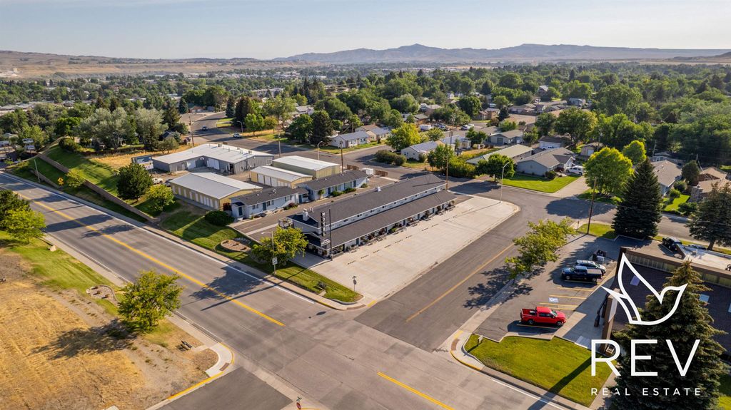 1701 Central Ave, Cody, WY 82414 photo 2