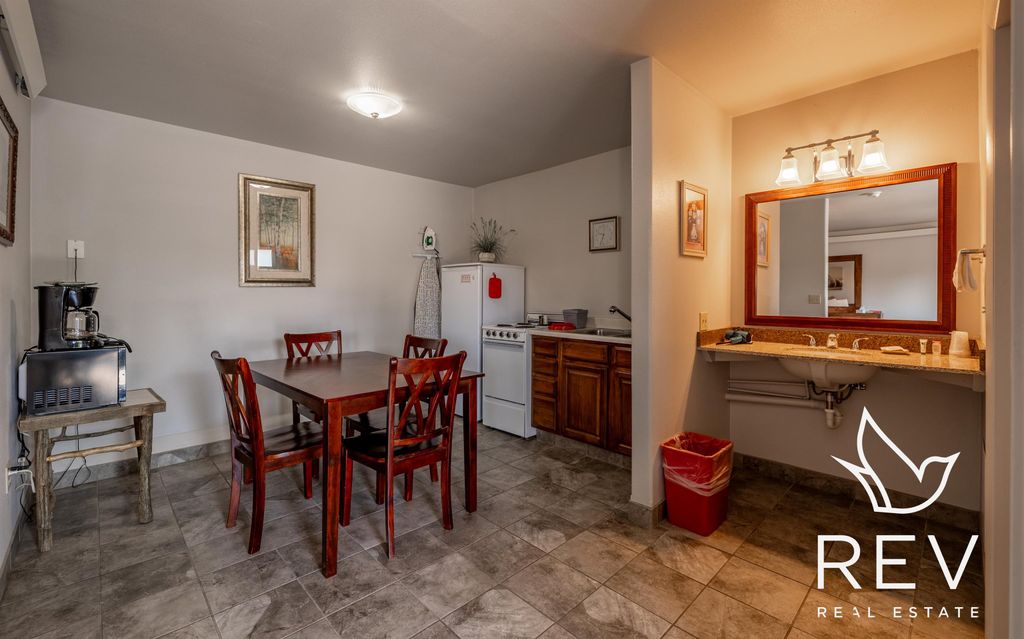 1701 Central Ave, Cody, WY 82414 photo 11