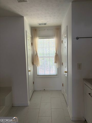 6906 Wynmeadow Drive, Stone Mountain, GA 30087