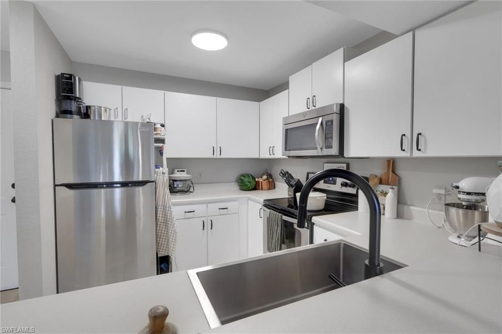 8304 Key Royal CIR 1723, NAPLES, FL 34119 — photo 5