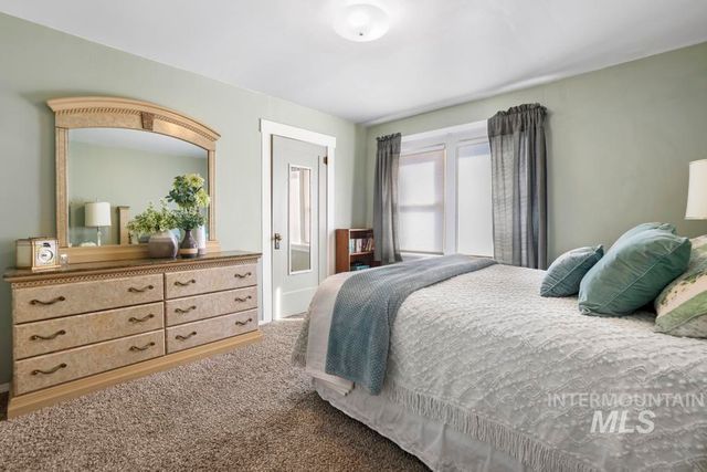 3985 N 2300 E, Filer, ID 83328