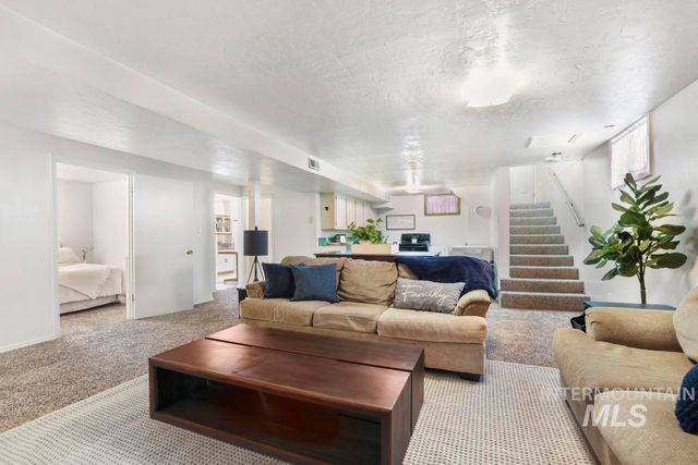 3985 N 2300 E, Filer, ID 83328