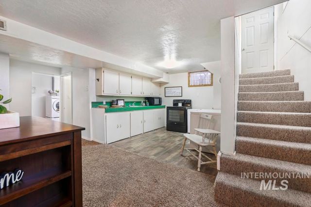 3985 N 2300 E, Filer, ID 83328