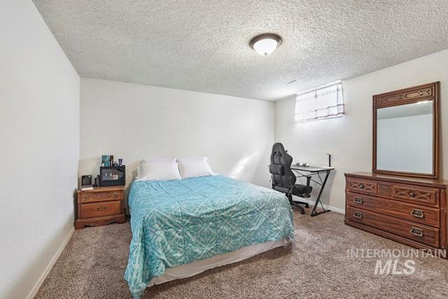 3985 N 2300 E, Filer, ID 83328