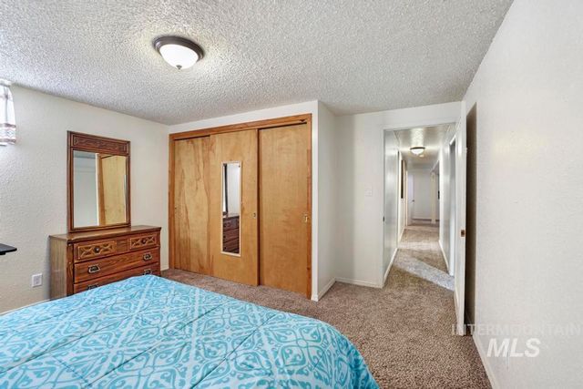 3985 N 2300 E, Filer, ID 83328