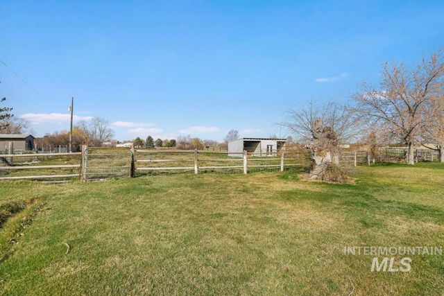 3985 N 2300 E, Filer, ID 83328