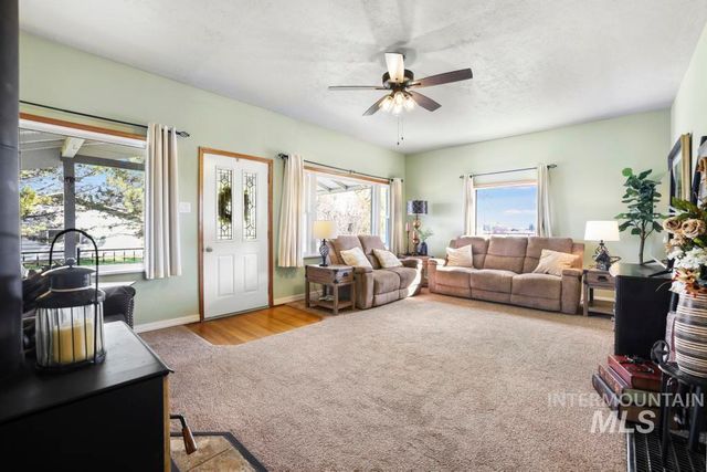 3985 N 2300 E, Filer, ID 83328