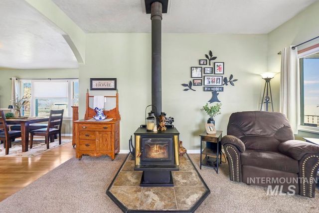 3985 N 2300 E, Filer, ID 83328