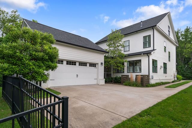 2060 Bushnell Farm Dr, Franklin, TN 37064