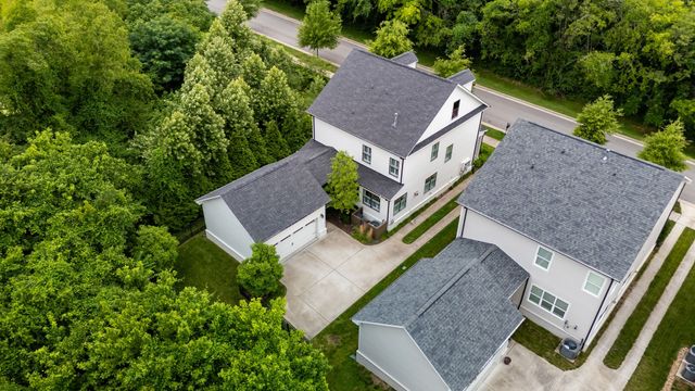2060 Bushnell Farm Dr, Franklin, TN 37064