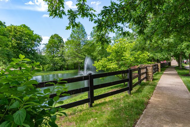 2060 Bushnell Farm Dr, Franklin, TN 37064