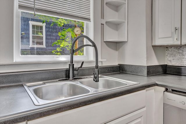 2143 Broadway AVE SW, Roanoke, VA 24014