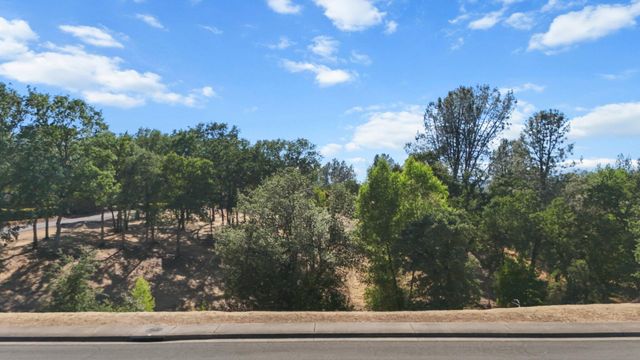 11632 Ridgewood Road, Redding, CA 96003