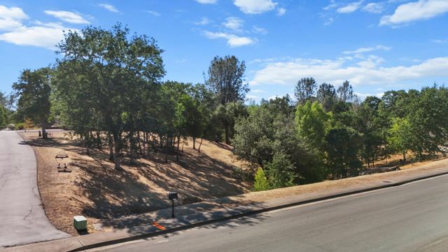 11632 Ridgewood Road, Redding, CA 96003