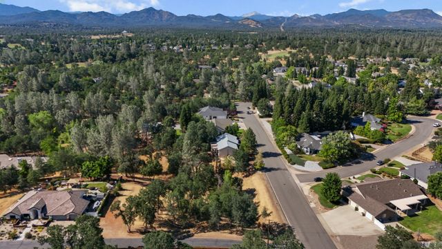 11632 Ridgewood Road, Redding, CA 96003