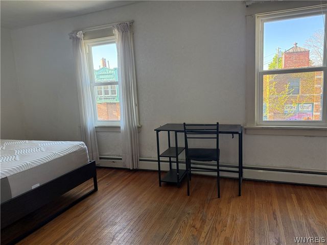 17 West Northrup Place N, Buffalo, NY 14214