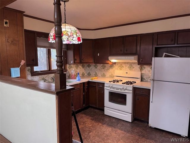 17 West Northrup Place N, Buffalo, NY 14214