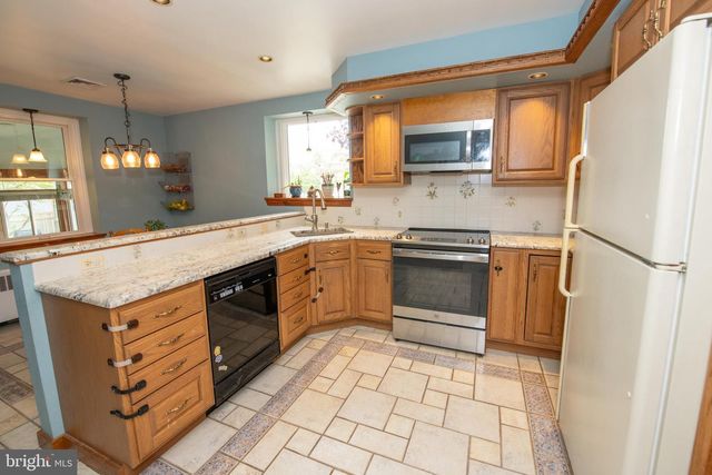 1259 GLENBROOK RD, Huntingdon Valley, PA 19006