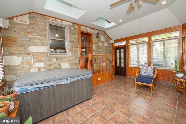 1259 GLENBROOK RD, Huntingdon Valley, PA 19006