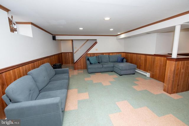 1259 GLENBROOK RD, Huntingdon Valley, PA 19006