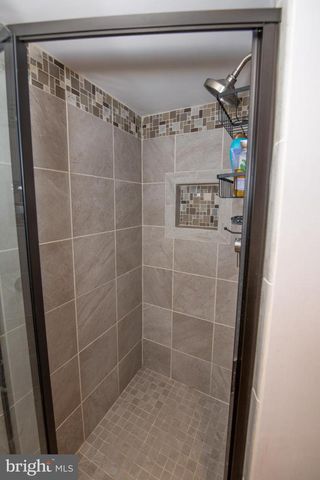 1259 GLENBROOK RD, Huntingdon Valley, PA 19006