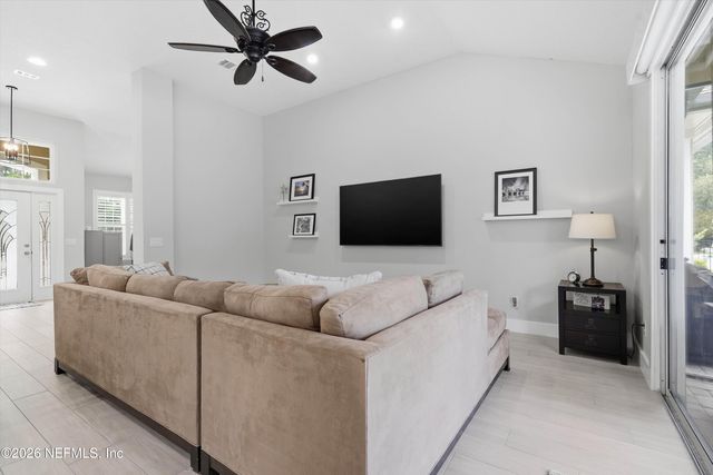 4013 JEBB ISLAND Circle E, Jacksonville, FL 32224
