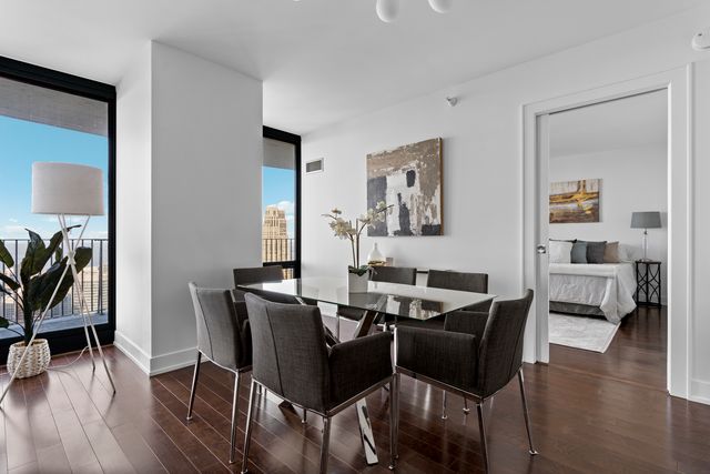 225 N Columbus Drive 6204, Chicago, IL 60601