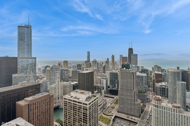 225 N Columbus Drive 6204, Chicago, IL 60601