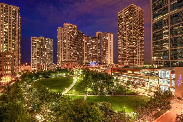 225 N Columbus Drive 6204, Chicago, IL 60601