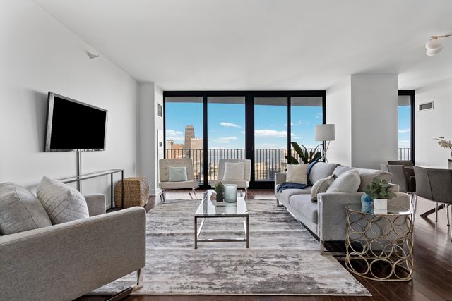 225 N Columbus Drive 6204, Chicago, IL 60601