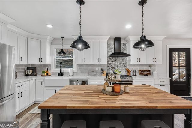 80 Windchase Court, Dallas, GA 30132