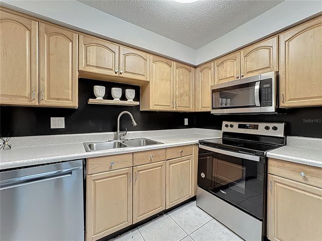 200 GEORGETOWN DRIVE C, Casselberry, FL 32707