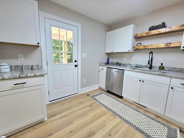 508 Tindal Road, Greenville, SC 29617