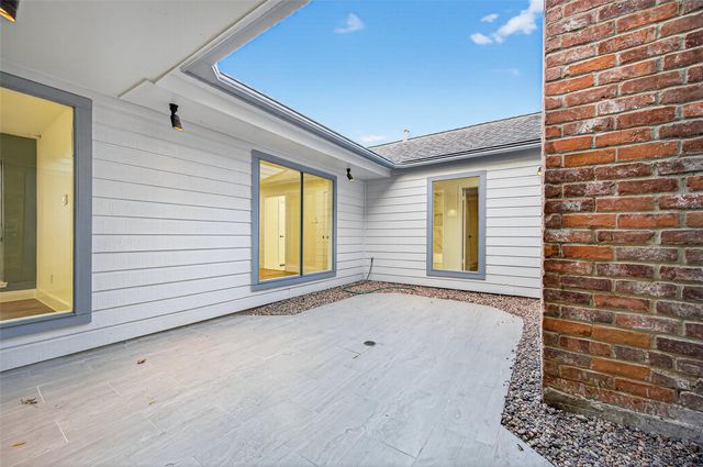 12210 Waldemar Drive, Houston, TX 77077