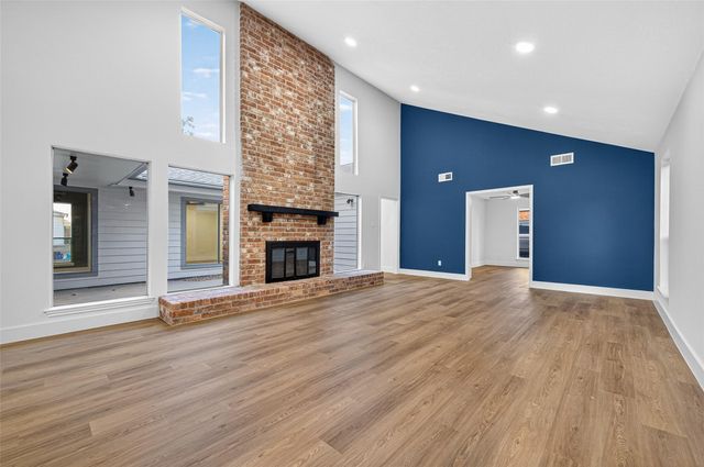 12210 Waldemar Drive, Houston, TX 77077